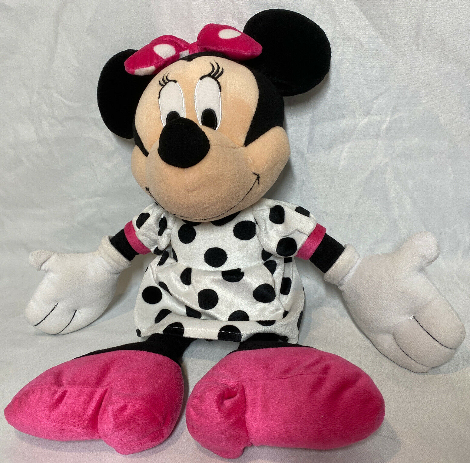 ❤️disney ~jay Franco And Sons~minnie Mouse 21 " Plush Doll Polka Dot Dress Euc